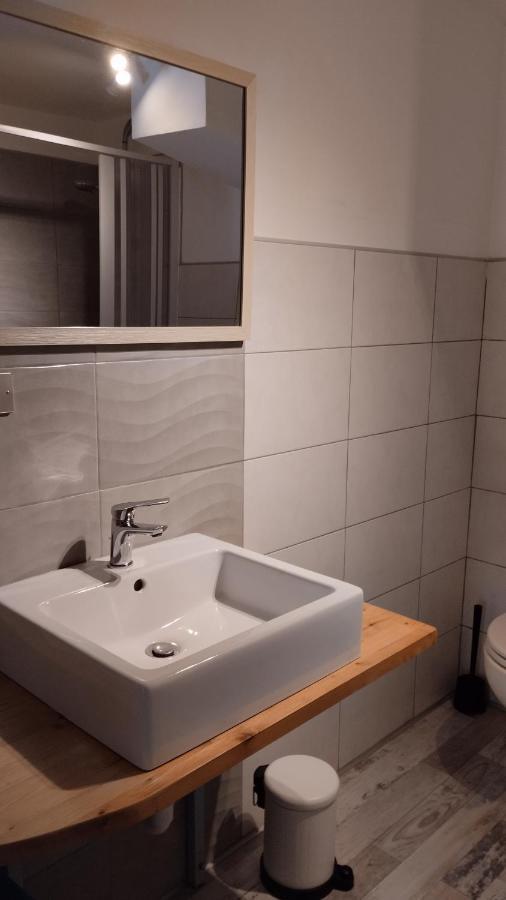 Fiore Di Loto Apartment มาเตรา ภายนอก รูปภาพ